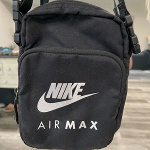 Nike air max small cross body bag